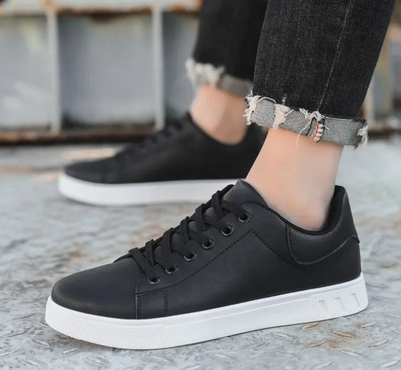 Tom Hollinger | Klassischer Sneaker in Lederoptik