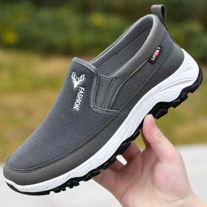 Herren Slip-On-Schuhe aus Mesh mit weicher Dämpfung in Seitenansicht