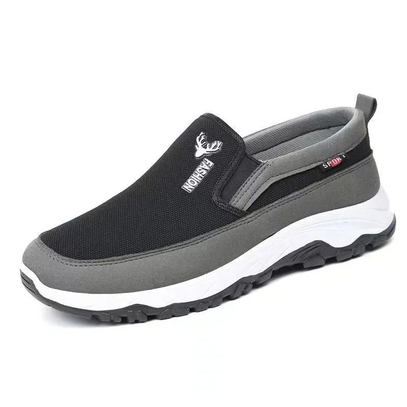 Ansicht der Laufsohle der Herren Slip-On-Schuhe mit flexiblem Profil