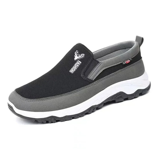 Ansicht der Laufsohle der Herren Slip-On-Schuhe mit flexiblem Profil