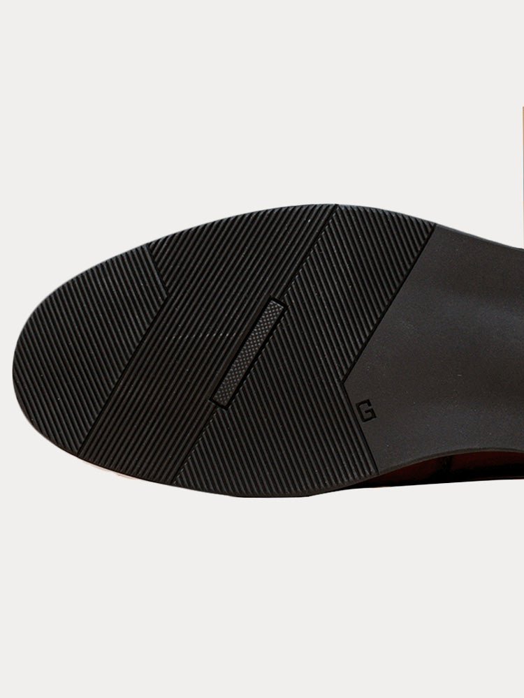 Sohlenansicht der Herren-Loafer aus Leder mit flacher Laufsohle