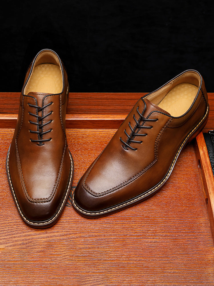 Herrenloafer aus Leder mit profilierter Sohle, Seitenprofil