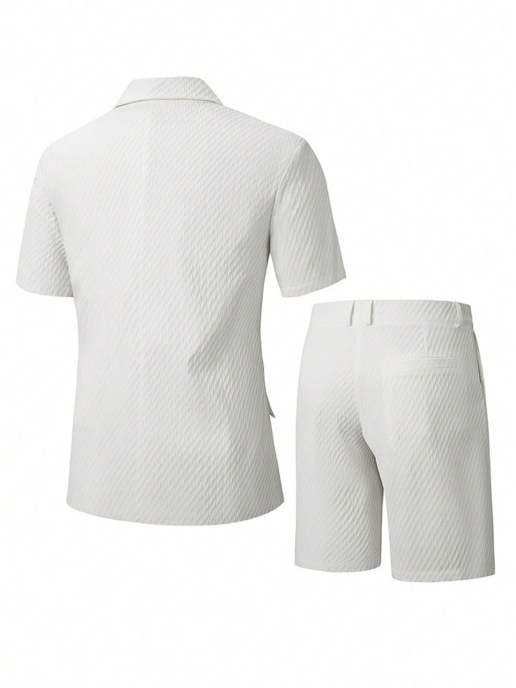 Rückansicht des Herren Sets mit strukturiertem Blazer und Shorts