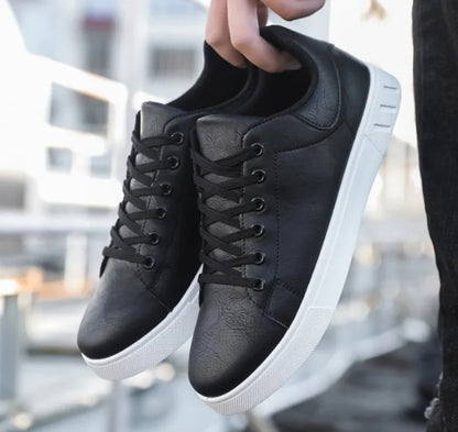 Tom Hollinger | Klassischer Sneaker in Lederoptik