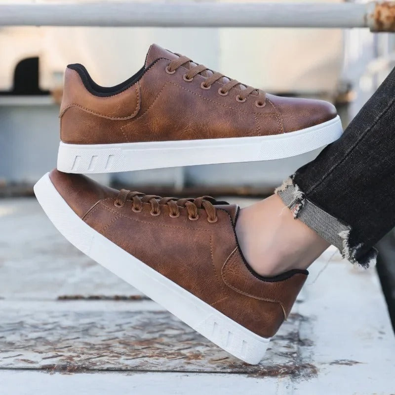 Tom Hollinger | Klassischer Sneaker in Lederoptik