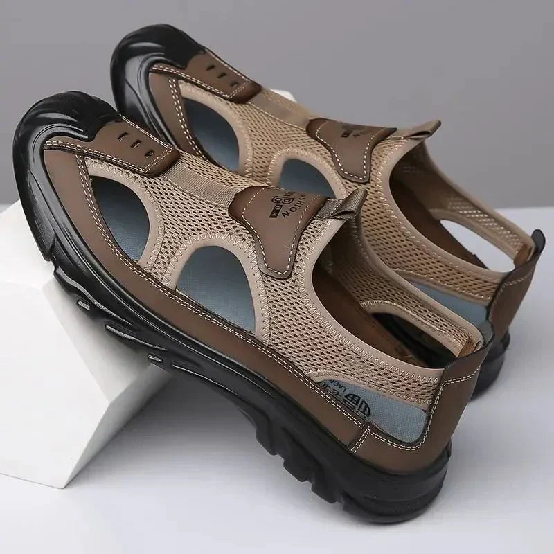 Herren Sommerschuhe als Sandalen mit offenem Zehenbereich