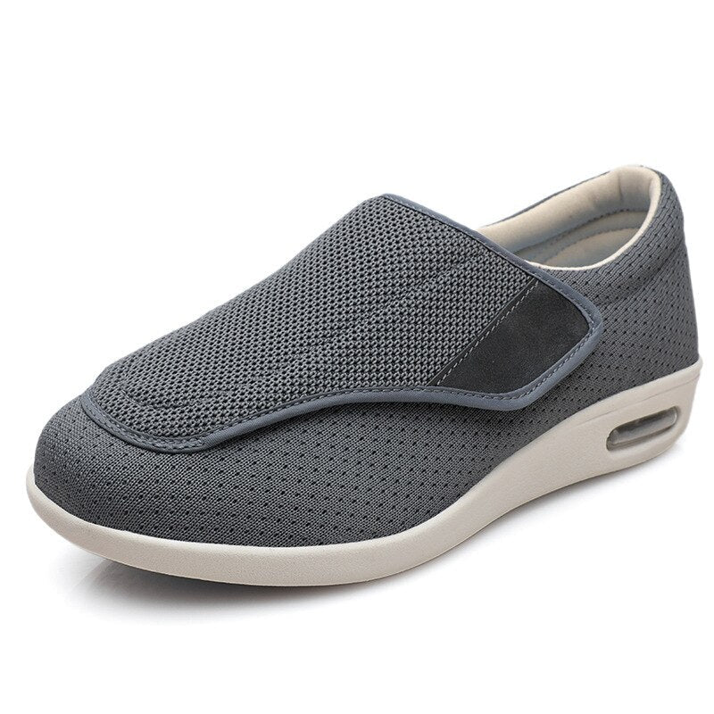 Herren-Komfortschuhe mit weiter Öffnung und bequemer Form