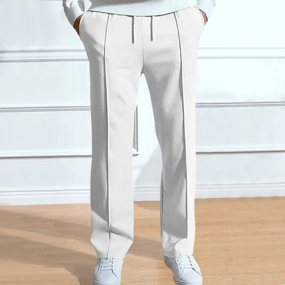 Vielseitig kombinierbare Slim-Fit-Hose für Herren