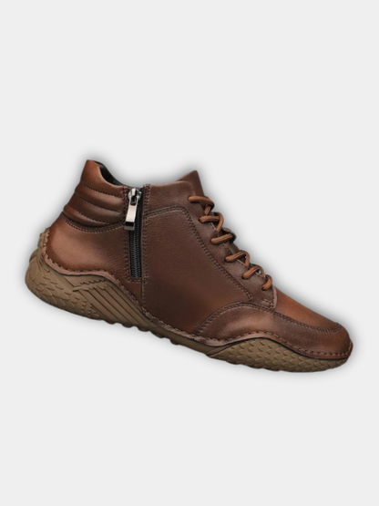 Herren-Lederstiefel mit robuster Sohle in der Gesamtansicht