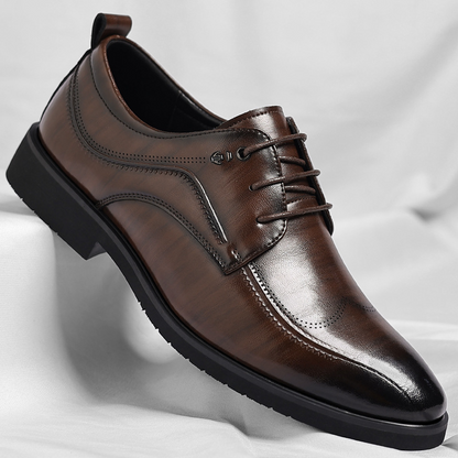 Herren-Lederschuhe aus italienischem Leder in der Gesamtansicht
