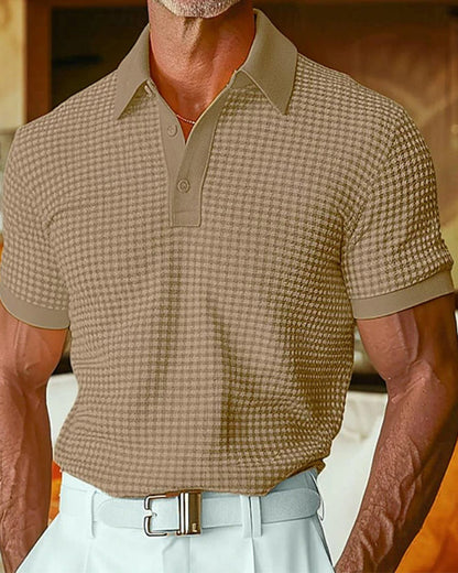 Herren-Poloshirt mit Kurzarm und klassischem Kragen in Rückansicht