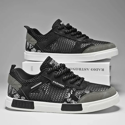 Rückansicht der Herren-Sneaker mit gepolstertem Fersenbereich