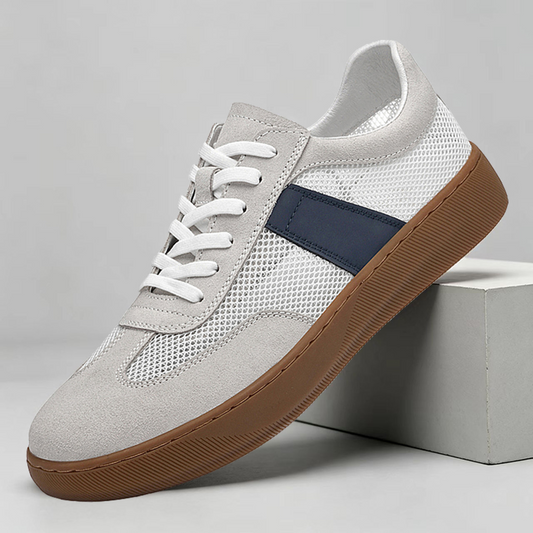 Unisex Retro-Sneaker in Kobaltblau mit Mesh und Wildlederoptik, Seitenansicht