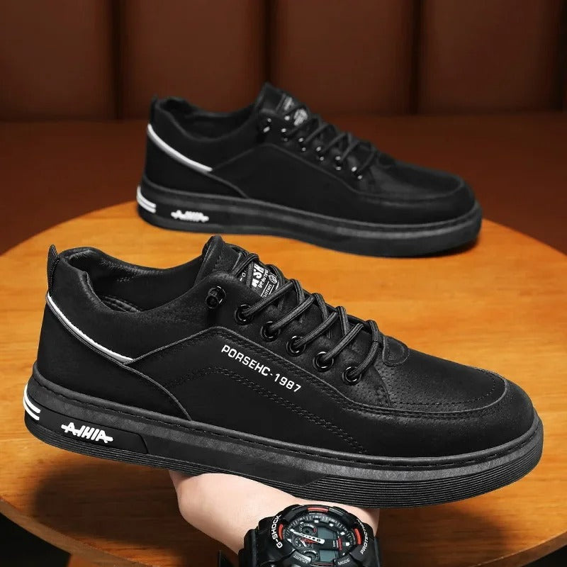 Tom Hollinger | Wildleder-Sneaker im Retro-Stil