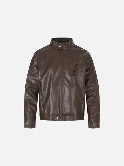 Braune Bikerjacke aus strukturiertem Kunstleder in der Vorderansicht