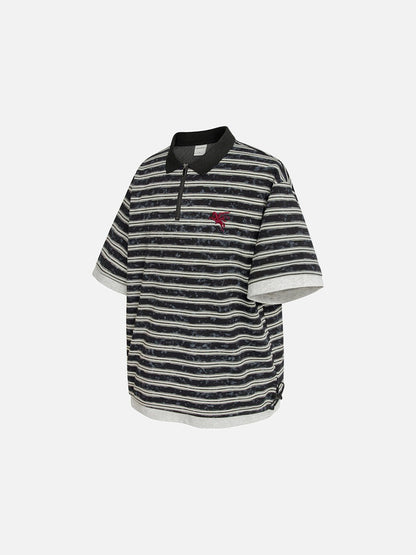 Herren-Poloshirt mit Streifen in kompletter Produktansicht