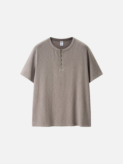 Herren Henley T-Shirt aus Strukturstrick mit lockerer Passform, Vorderansicht
