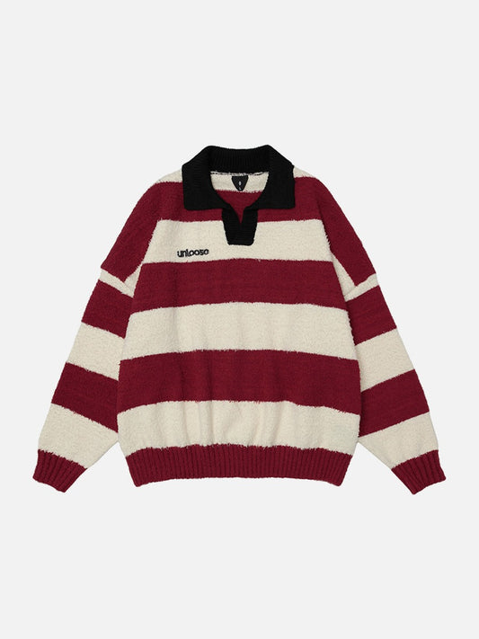 Damen gestreifter Oversize Strickpullover Rückansicht auf weissem Hintergrund