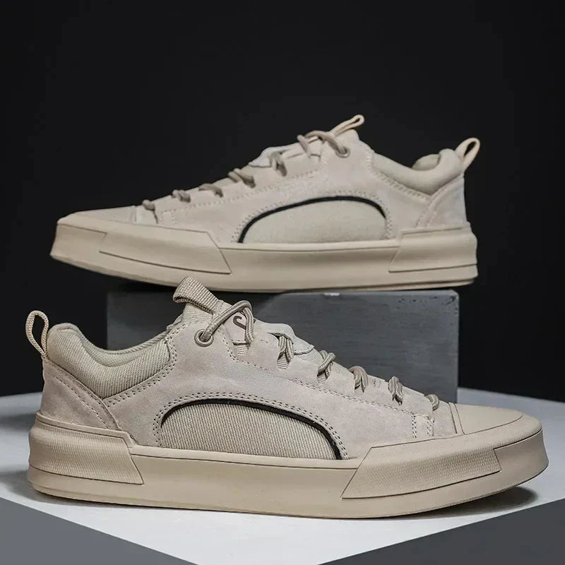 Herren Canvas Schnür-Sneaker in schräger Seitenansicht