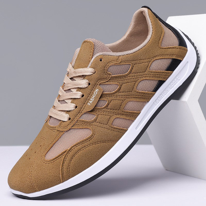 Unisex-Sneaker aus Veloursleder in einer seitlichen Gesamtansicht