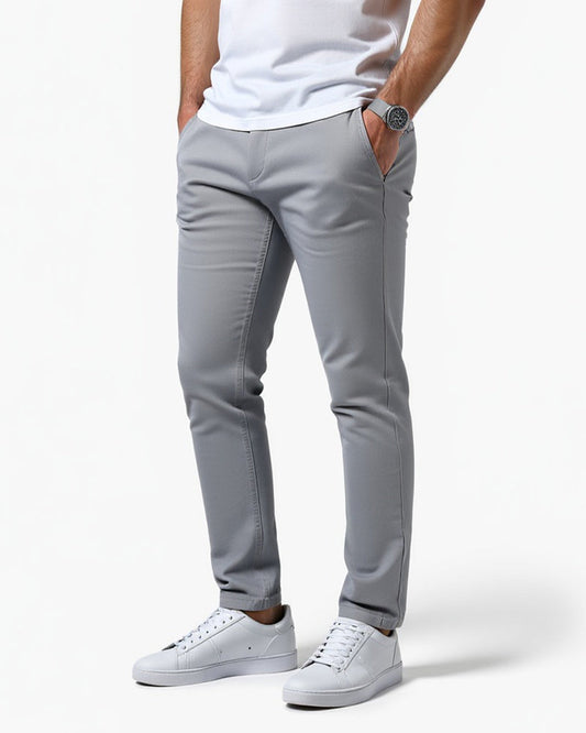 Herren Chinohose Slim Fit in Frontansicht für Alltag und Büro