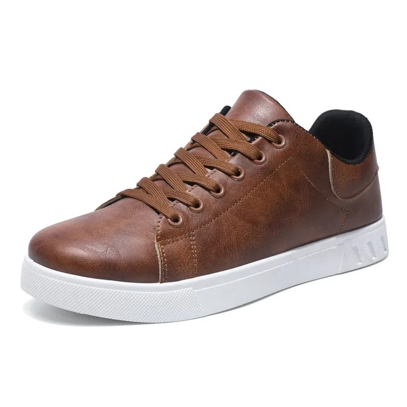 Tom Hollinger | Klassischer Sneaker in Lederoptik