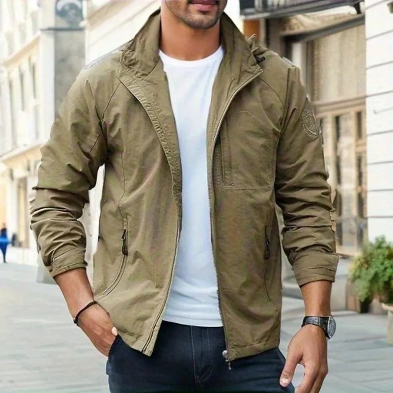 Herren-Outdoorjacke mit praktischen Reißverschlusstaschen