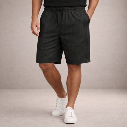 Komplette Ansicht der gestreiften Herren Shorts mit elastischer Taille