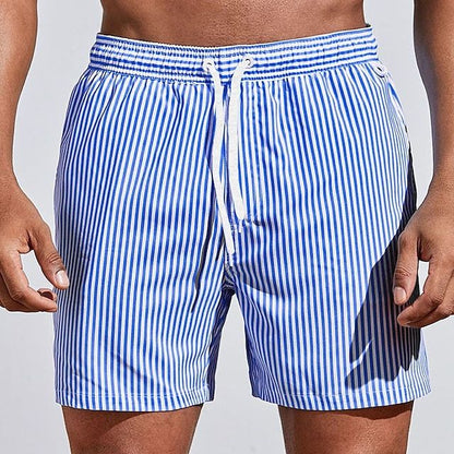 Herren-Badeshorts mit Vertikalstreifen in Rückansicht