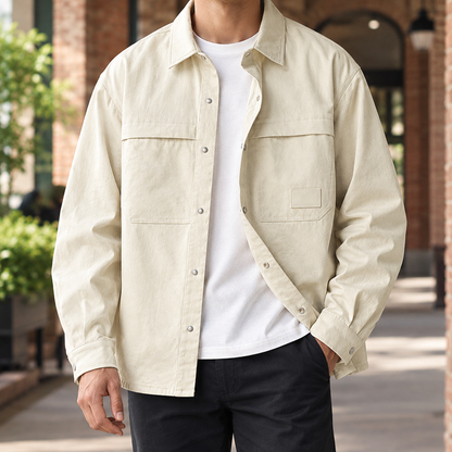 Herren-Utility-Overshirt aus weichem Webstoff in der Vorderansicht