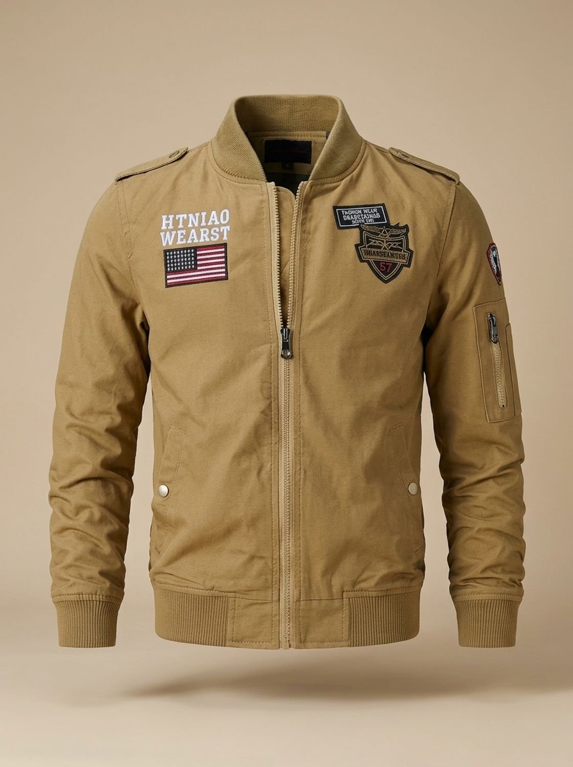 Rückansicht der Herren-Bomberjacke mit Militärpatches