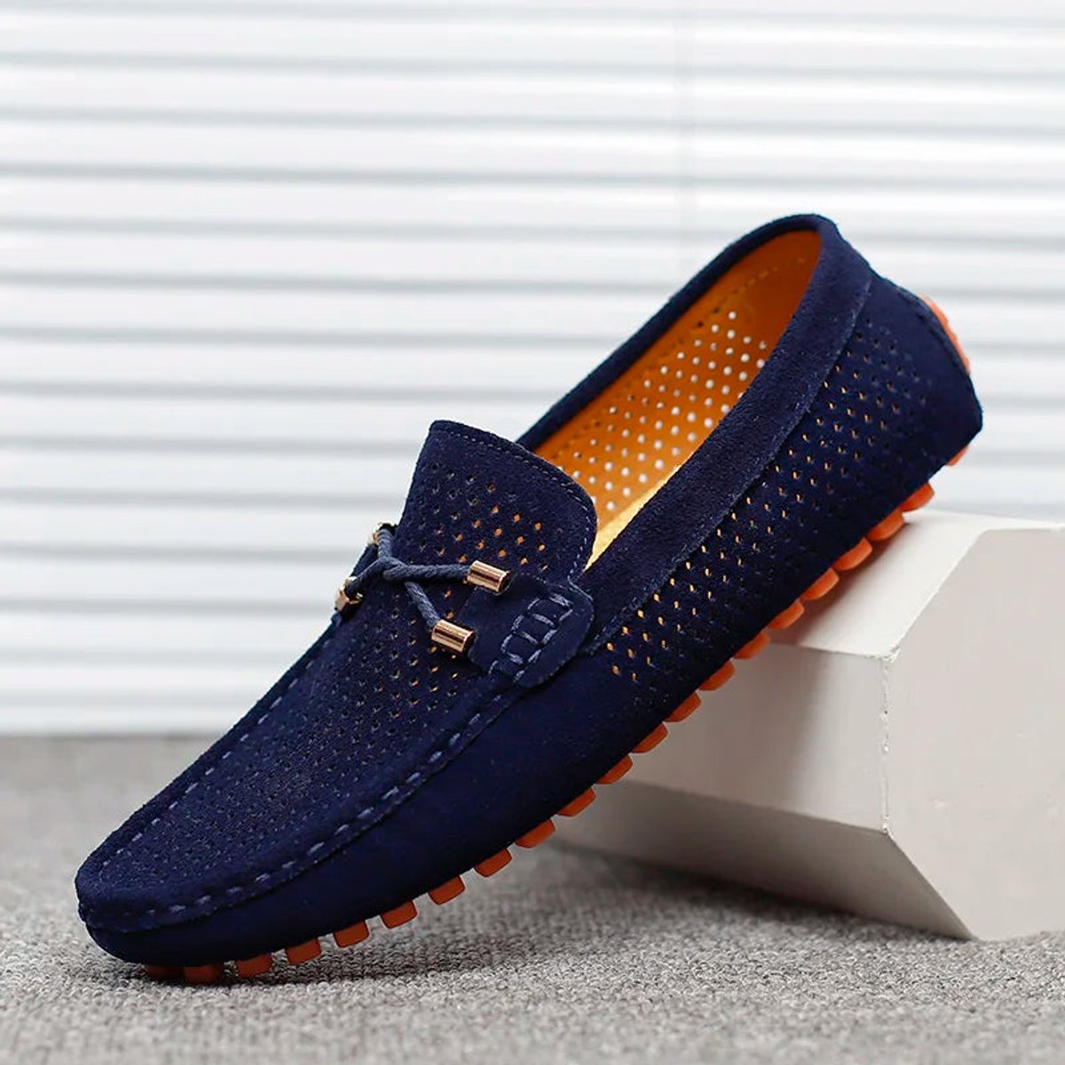 Herren Loafer Aus Perforiertem Veloursleder