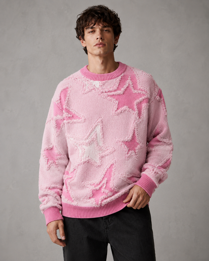 Detailansicht des strukturierten Sternenmusters am Herren-Strickpullover