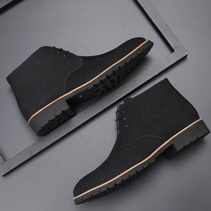 Herren-Chukka-Stiefeletten aus Wildleder mit klassischer Schnürung