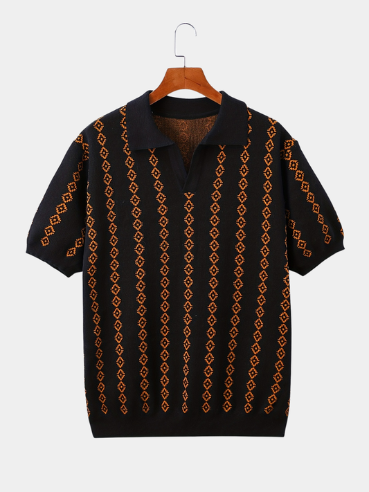 Damenmodell trägt einen Longline-Strickpullover mit lockerer Passform