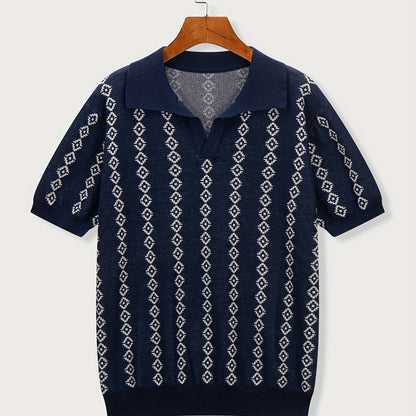 Longline-Pullover mit bequemem Schnitt in einer Stylingaufnahme