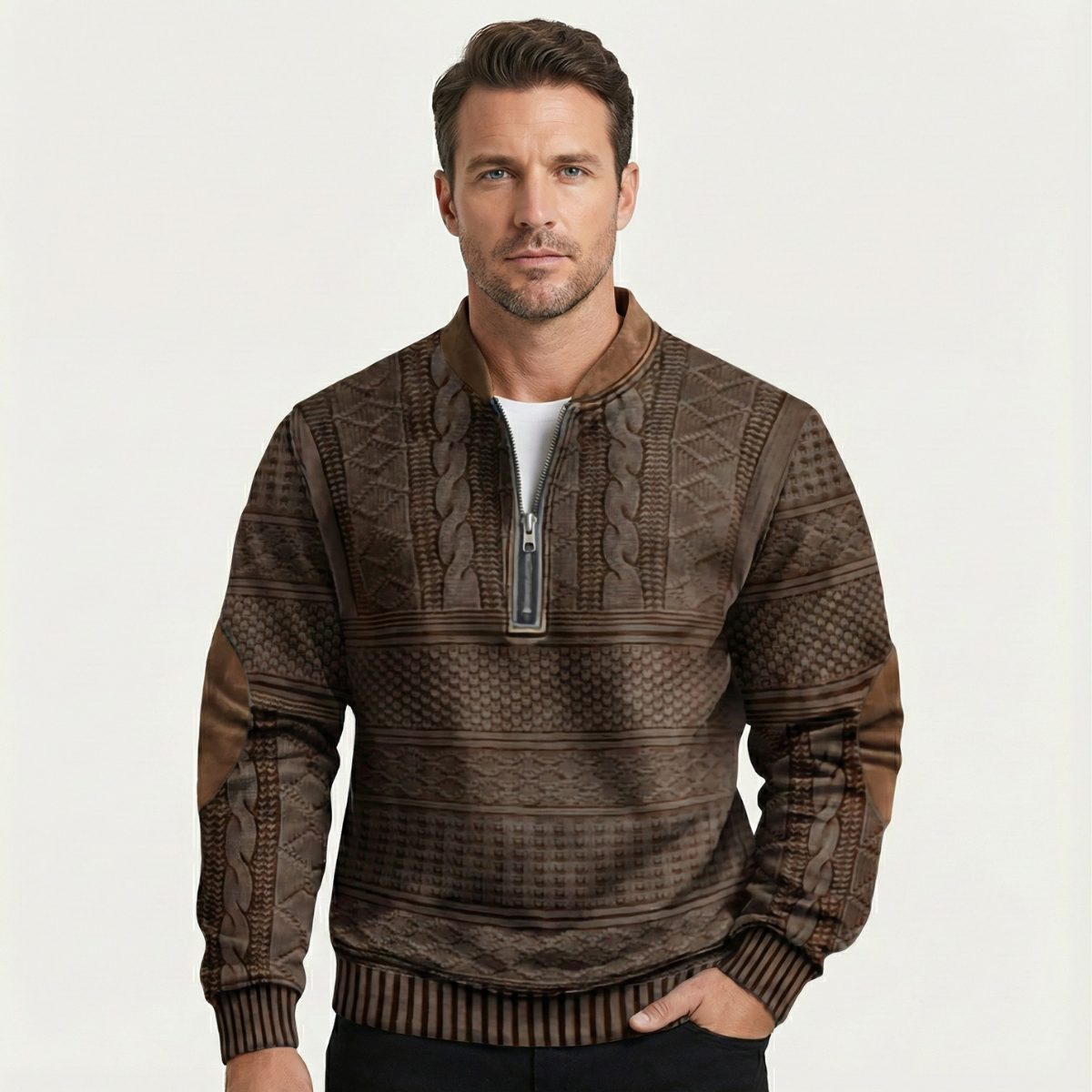 Seitliche Ansicht der lässig geschnittenen Oversize-Strickjacke