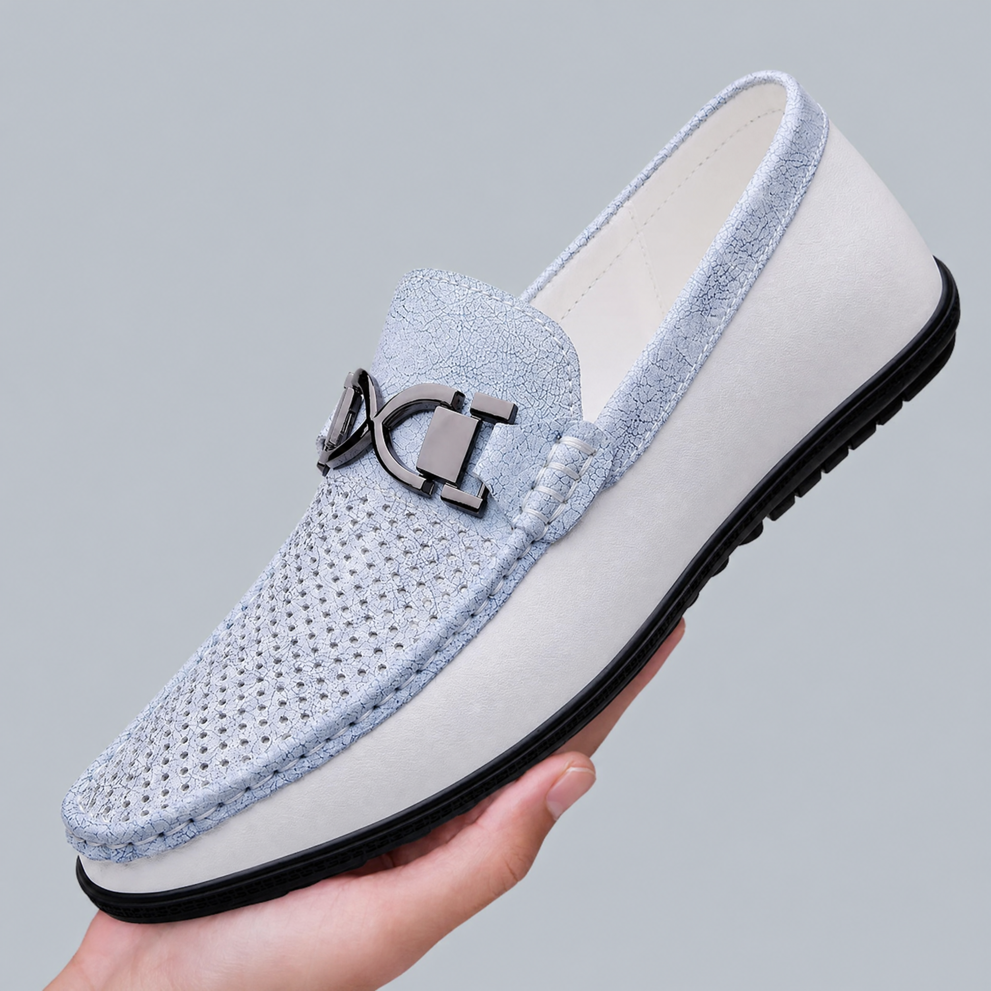 Herren Loafer aus Leder mit Metall-Detail, Frontansicht
