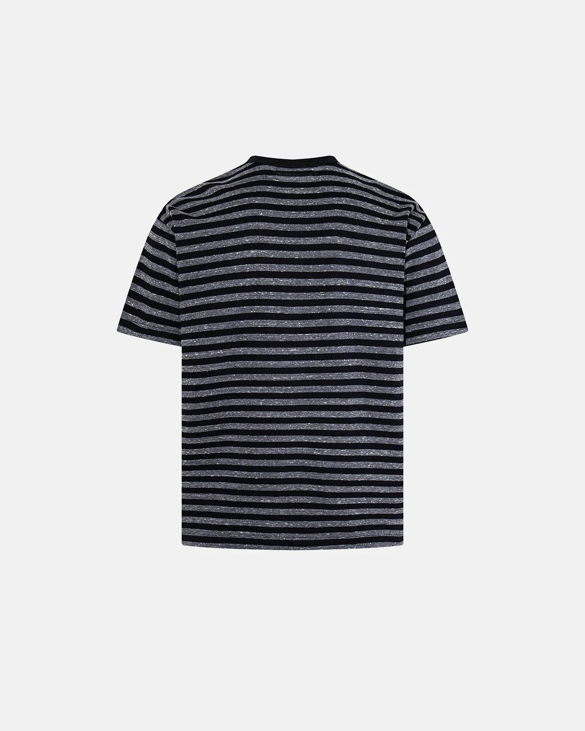 Herren Henley T-Shirt im Relaxed Fit an einem Model getragen