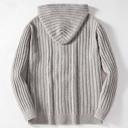 Rückansicht der Herren-Strickjacke mit Kapuze